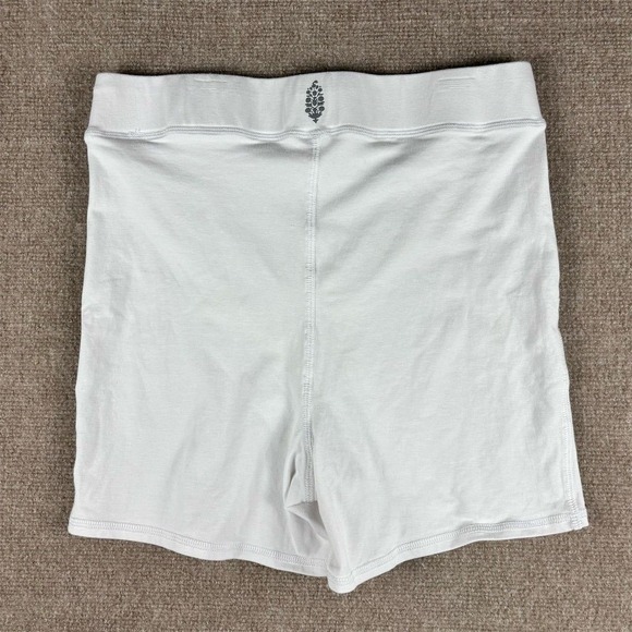 FP Movement Women's High-Waisted White Shorts Size L Casual Seamless - Picture 5 of 6